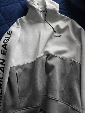American Eagle Outfitters Grey & Black Logo Pullover Hoodie